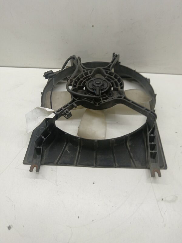 ELECTROVENTILADOR MITSUBISHI COLT (CA0) 1300 GLI Malibu NAFTA Motor 1,3 Ltr.  75 CV  [1992 - 0] 3 Puertas - Imagen 2