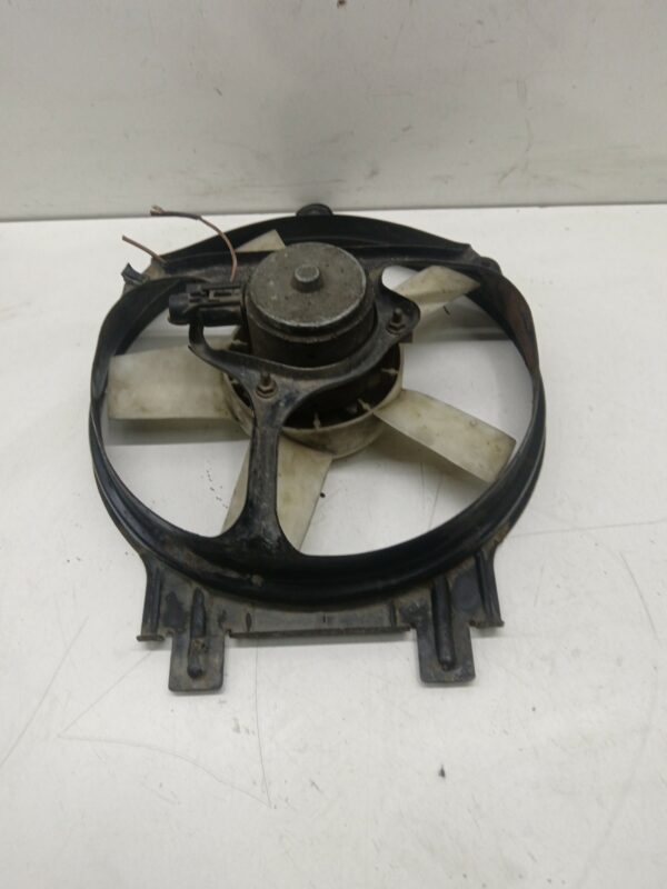 ELECTROVENTILADOR FORD FIESTA BERLINA (DX) Ghia NAFTA Motor 1,3 Ltr.  60 CV  [1999 - 2002] 3 Puertas - Imagen 2