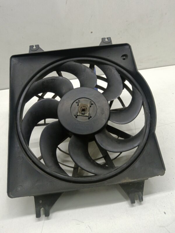 ELECTROVENTILADOR HYUNDAI ACCENT (X3) 1.3 GLS NAFTA Motor 1,3 Ltr.  60 CV  [1994 - 1997] 5 Puertas