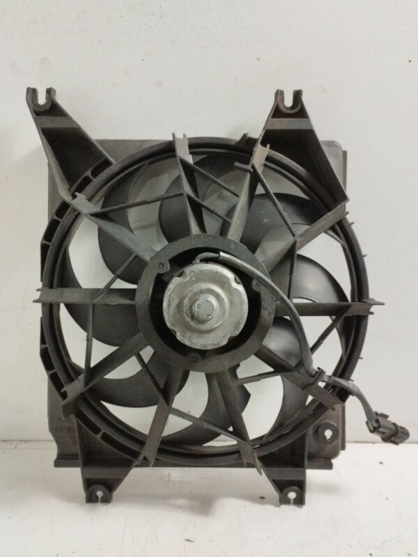 ELECTROVENTILADOR HYUNDAI ACCENT (X3) 1.3 12V CAT NAFTA Motor 1,3 Ltr.  82 CV  [1997 - 1999] 3 Puertas - Imagen 2