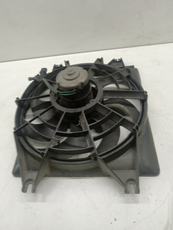ELECTROVENTILADOR HYUNDAI ACCENT (X3) 1.3 GLS NAFTA Motor 1,3 Ltr.  60 CV  [1994 - 1997] 5 Puertas - Imagen 3