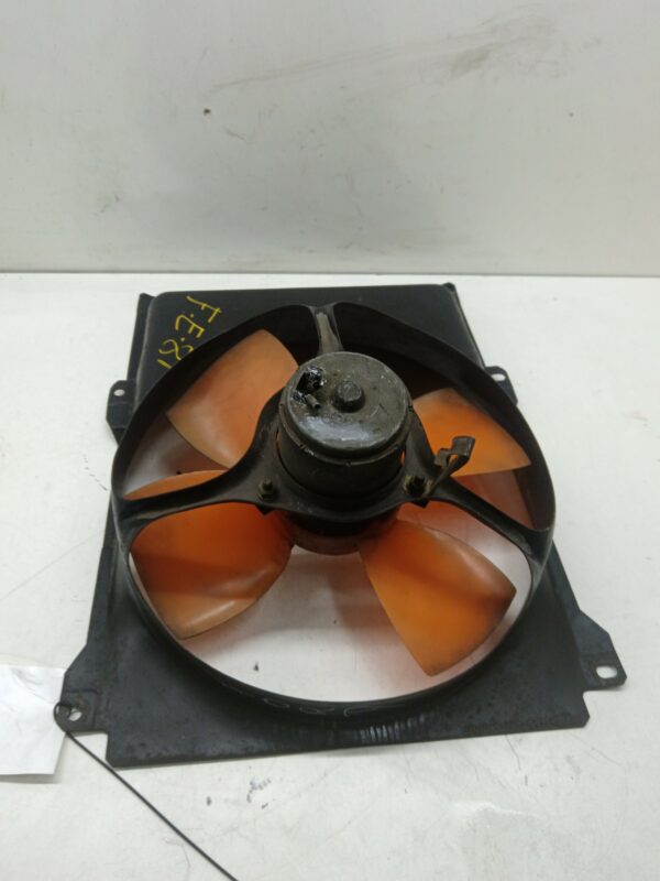ELECTROVENTILADOR FORD ESCORT BERL./TURN./CAB./EXPRESS GL Berlina NAFTA Motor 1,3 Ltr.  69 CV  [1980 - 0] 5 Puertas - Imagen 3