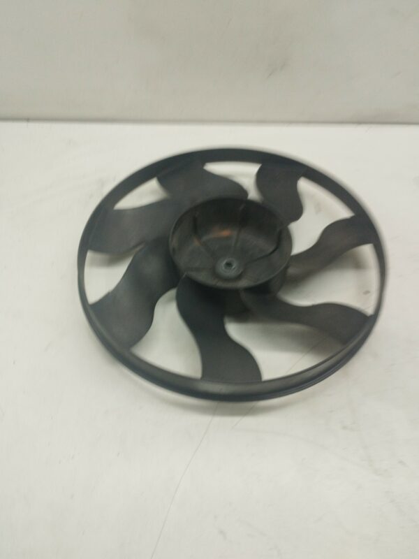 PALETA ELECTROVENTILADOR PEUGEOT 307 BERLINA (S2) 2.0 16V HDi FAP CAT (RHR / DW10BTED4) DIESEL Motor 2,0 Ltr.  136 CV  [2005 - 2008] 3 Puertas - Imagen 2