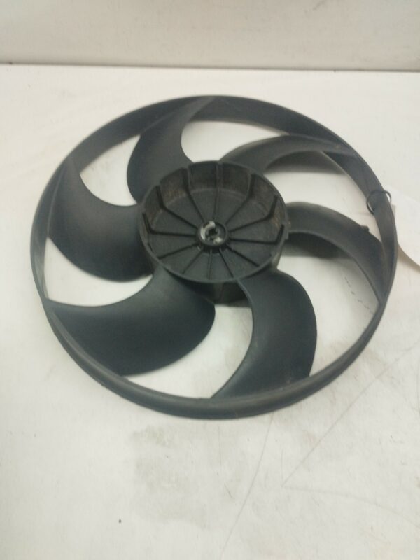 PALETA ELECTROVENTILADOR CITROEN XSARA BERLINA 1.9 TD Exclusive DIESEL Motor 1,9 Ltr.  90 CV  [1997 - 2005] 5 Puertas - Imagen 2