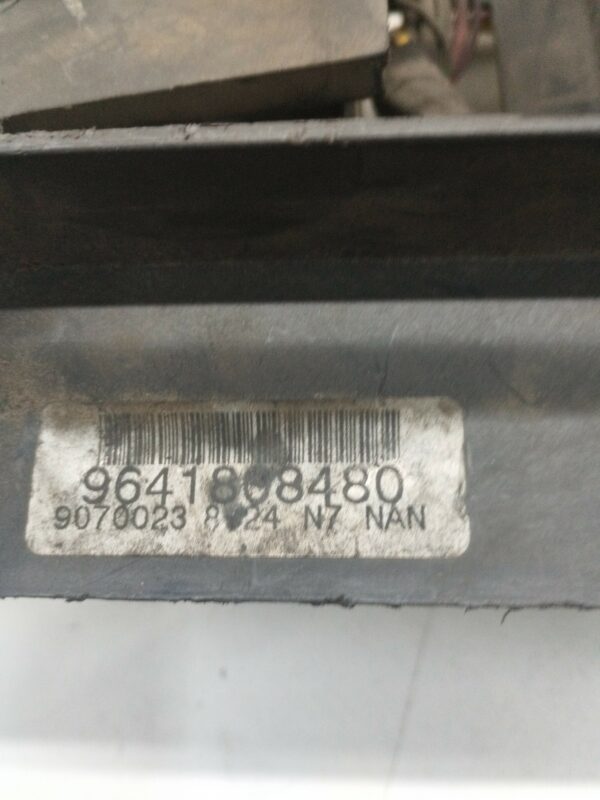 CARCASA DE ELECTROVENTILADOR CITROEN XSARA BERLINA 2.0 HDi DIESEL Motor 2,0 Ltr.  109 CV  [1997 - 2005] 3 Puertas - Imagen 2