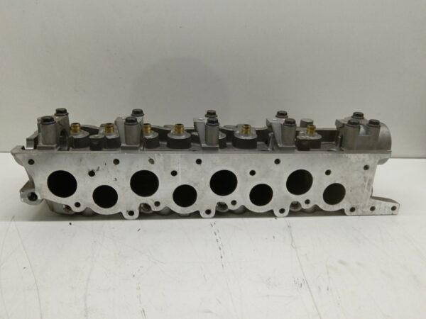 TAPA DE CILINDROS MITSUBISHI L 200 (K60T) 2.5 Diesel DIESEL Motor 2,5 Ltr.  75 CV  [1996 - 1999] 3 Puertas - Imagen 2