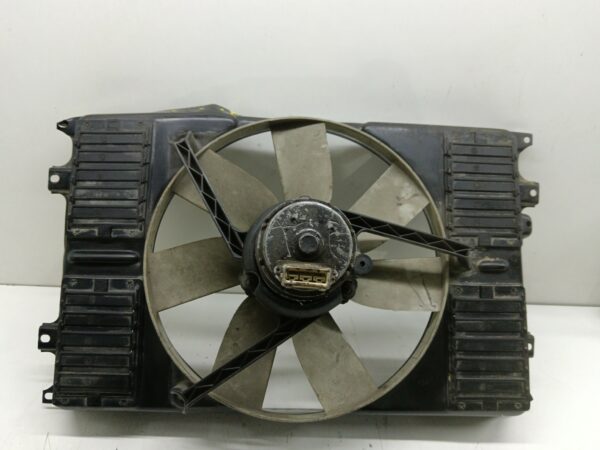 ELECTROVENTILADOR VOLKSWAGEN PASSAT (321/23/27/31) 1.6 Diesel (CR. JK. JP) DIESEL Motor 1,6 Ltr.  54 CV  [1980 - 0] 3 Puertas - Imagen 2
