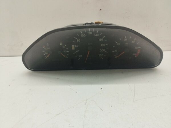 TABLERO DE INSTRUMENTOS MERCEDES CLASE C (W202) BERLINA 2.5 20V Turbodiesel CAT DIESEL Motor 2,5 Ltr.  150 CV  [1993 - 2000] 3 Puertas