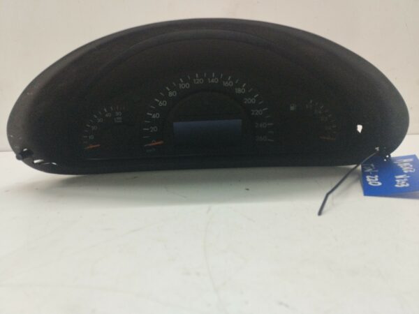 TABLERO DE INSTRUMENTOS MERCEDES CLASE C (W203) BERLINA 220 CDI (203.006) DIESEL Motor 2,2 Ltr.  143 CV  [2000 - 2007] 4 Puertas