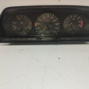 TABLERO DE INSTRUMENTOS MERCEDES CLASE C (W201) BERLINA 2,3 NAFTA Motor 2,3 Ltr.  136 CV  [1982 - 1993] 3 Puertas