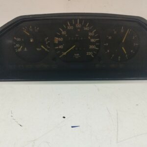 TABLERO DE INSTRUMENTOS MERCEDES CLASE E (W124) BERLINA 2.0 CAT NAFTA Motor 2,0 Ltr.  118 CV  [1984 - 1997] 3 Puertas