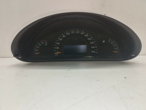 TABLERO DE INSTRUMENTOS MERCEDES CLASE C (W203) BERLINA 2.2 CDI CAT DIESEL Motor 2,2 Ltr.  143 CV  [2000 - 2007] 3 Puertas