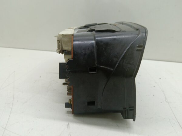 TABLERO DE INSTRUMENTOS MERCEDES CLASE C (W201) BERLINA 2.5 Diesel DIESEL Motor 2,5 Ltr.  90 CV  [1982 - 1993] 3 Puertas - Imagen 3