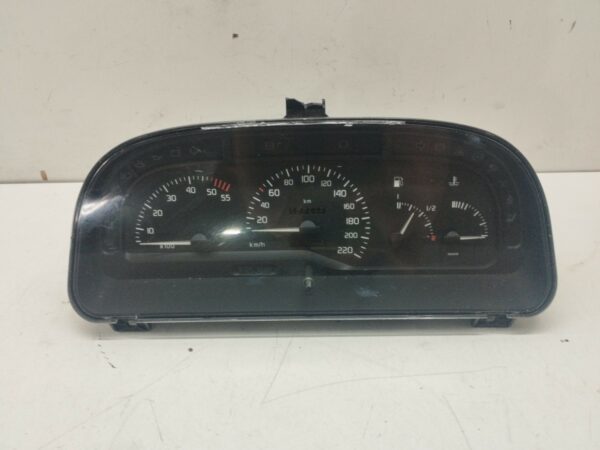 TABLERO DE INSTRUMENTOS RENAULT LAGUNA (B56) 2.2 Diesel DIESEL Motor 2,2 Ltr.  83 CV  [1994 - 1998] 3 Puertas