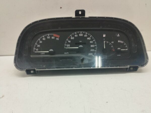 TABLERO DE INSTRUMENTOS RENAULT LAGUNA (B56) 1,8 NAFTA Motor 1,8 Ltr.  90 CV  [1994 - 1998] 3 Puertas