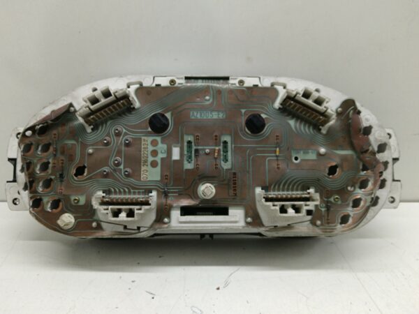 TABLERO DE INSTRUMENTOS RENAULT CLIO II FASE I (B/CBO) 1.2 RT B/CBOA/F NAFTA 95 Motor 1,2 Ltr.  58 CV  [1998 - 2001] 5 Puertas - Imagen 2