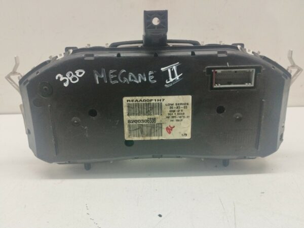TABLERO DE INSTRUMENTOS RENAULT MEGANE II BERLINA 5P Confort Authentique DIESEL Motor 1,9 Ltr.  120 CV  [2002 - 2009] 5 Puertas - Imagen 3
