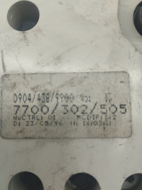 TABLERO DE INSTRUMENTOS RENAULT TRAFIC (DESDE 5.89) 2.1 Diesel  Motor 2,1 Ltr.  58 CV  [1989 - 2000] 3 Puertas - Imagen 2