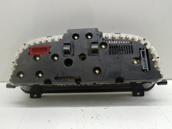 TABLERO DE INSTRUMENTOS RENAULT LAGUNA (B56) 1.9 dCi Diesel CAT DIESEL Motor 1,9 Ltr.  107 CV  [1998 - 2001] 3 Puertas - Imagen 4