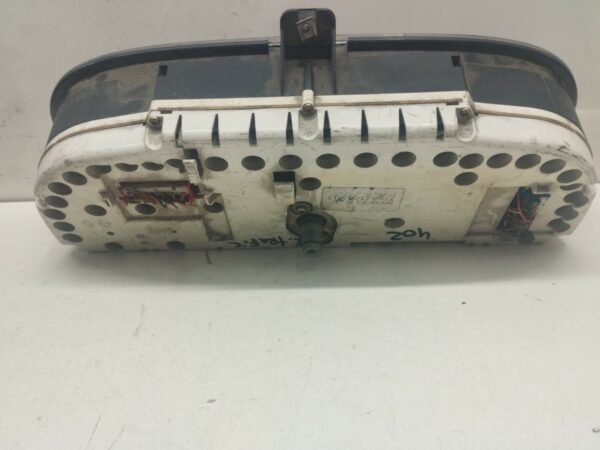 TABLERO DE INSTRUMENTOS RENAULT TRAFIC (DESDE 5.89) T 1100  Motor 1,9 Ltr.  60 CV  [1989 - 2000] 0 Puertas - Imagen 3