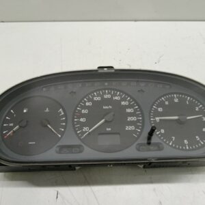 TABLERO DE INSTRUMENTOS RENAULT MEGANE I CLASSIC (LA0) 1.9 Diesel DIESEL Motor 1,9 Ltr.  64 CV  [1996 - 2001] 3 Puertas