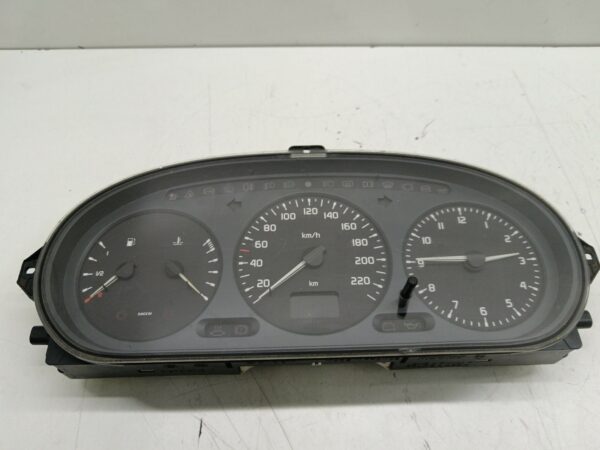 TABLERO DE INSTRUMENTOS RENAULT MEGANE I CLASSIC (LA0) 1.9 Diesel DIESEL Motor 1,9 Ltr.  64 CV  [1996 - 2001] 3 Puertas