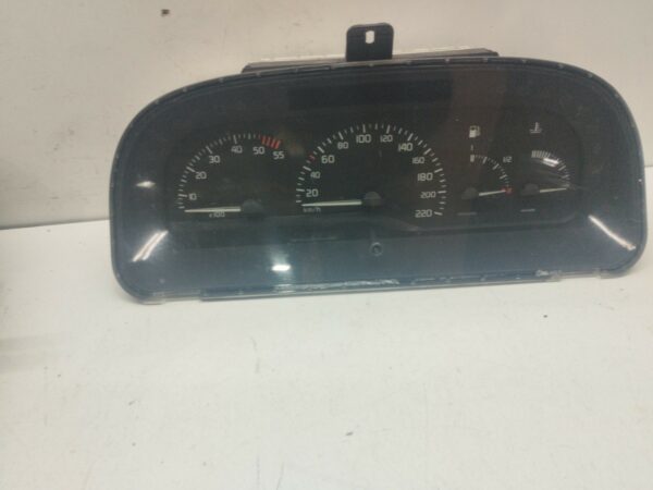 TABLERO DE INSTRUMENTOS RENAULT LAGUNA (B56) 2.2 dT RXE DIESEL Motor 2,2 Ltr.  113 CV  [1998 - 2001] 5 Puertas