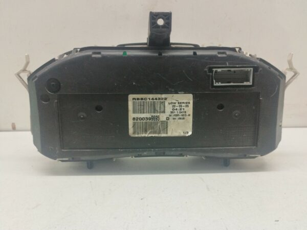 TABLERO DE INSTRUMENTOS RENAULT MEGANE II BERLINA 5P Dynamique DIESEL Motor 1,5 Ltr.  106 CV  [2002 - 2009] 5 Puertas - Imagen 3