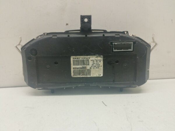 TABLERO DE INSTRUMENTOS RENAULT MEGANE II BERLINA 3P Dynamique DIESEL Motor 1,5 Ltr.  106 CV  [2002 - 2009] 3 Puertas - Imagen 3