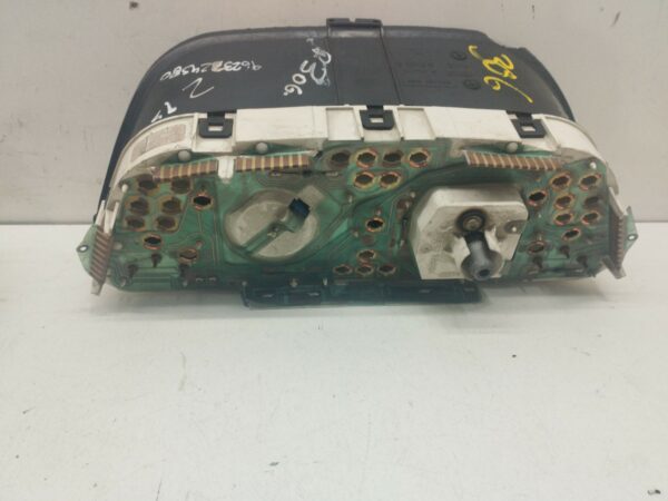 TABLERO DE INSTRUMENTOS PEUGEOT 306 BERLINA 3/5 PUERTAS (S1) Style D DIESEL Motor 1,9 Ltr.  68 CV  [1993 - 1997] 5 Puertas - Imagen 2