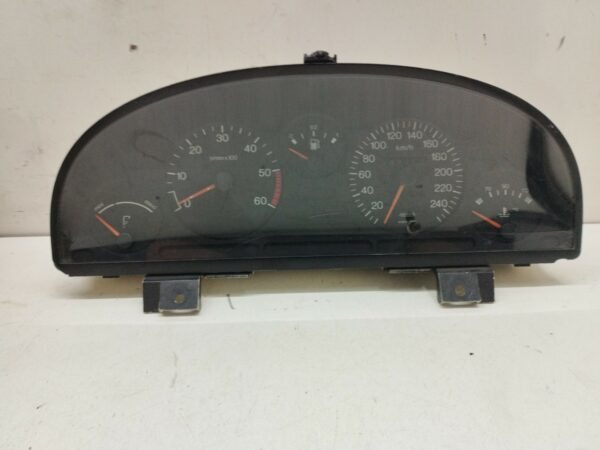 TABLERO DE INSTRUMENTOS PEUGEOT 405 BERLINA Signature DIESEL Motor 1,9 Ltr.  64 CV  [1987 - 1996] 4 Puertas
