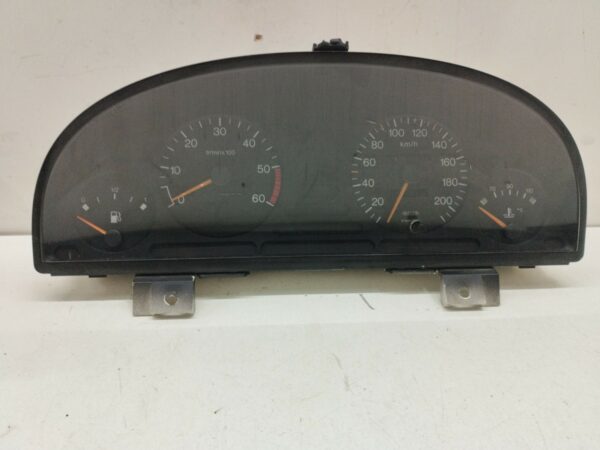 TABLERO DE INSTRUMENTOS PEUGEOT 405 BERLINA 1.6 CAT-U NAFTA Motor 1,6 Ltr.  72 CV  [1987 - 1996] 3 Puertas