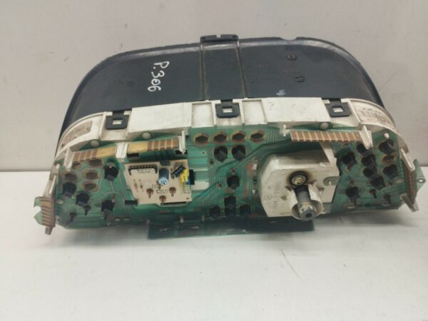 TABLERO DE INSTRUMENTOS PEUGEOT 306 BERLINA 3/4/5 PUERTAS (S2) Graffic DIESEL Motor 1,9 Ltr.  69 CV  [1997 - 2003] 5 Puertas - Imagen 3