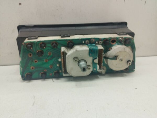 TABLERO DE INSTRUMENTOS CITROEN AX 1.5 Diesel CAT (VJY. VJZ / TUD5) DIESEL Motor 1,5 Ltr.  54 CV  [1987 - 1998] 3 Puertas - Imagen 2