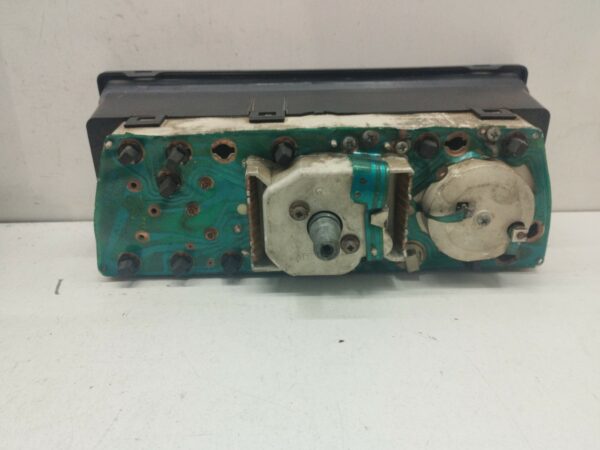 TABLERO DE INSTRUMENTOS CITROEN AX 1.5 Diesel CAT (VJY. VJZ / TUD5) DIESEL Motor 1,5 Ltr.  54 CV  [1987 - 1998] 3 Puertas - Imagen 2