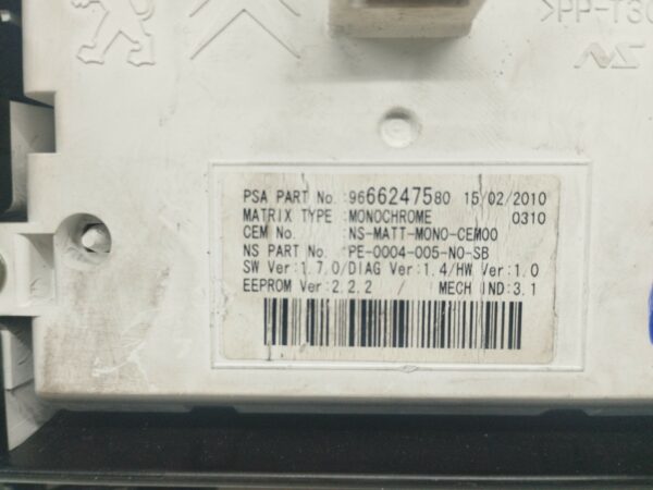 TABLERO DE INSTRUMENTOS PEUGEOT 3008 1.6 e-HDi FAP DIESEL Motor 1,6 Ltr.  114 CV  [2009 - 2016] 3 Puertas - Imagen 3