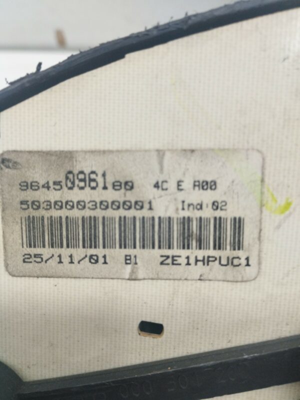 TABLERO DE INSTRUMENTOS PEUGEOT 206 BERLINA XR NAFTA Motor 1,4 Ltr.  75 CV  [1998 - 2010] 5 Puertas - Imagen 2