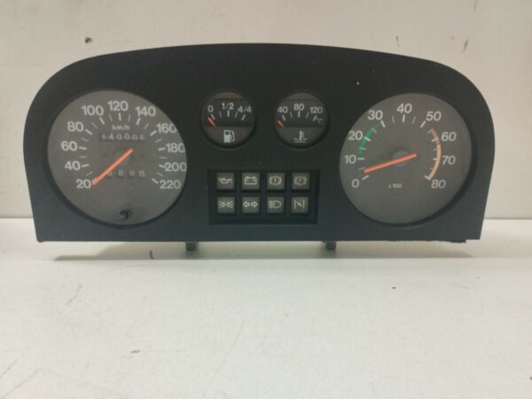 TABLERO DE INSTRUMENTOS ALFA ROMEO 33 BERLINA 1.4 IE L NAFTA Motor 1,4 Ltr.  88 CV  [1983 - 0] 5 Puertas