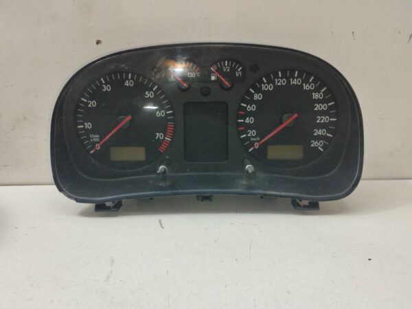 TABLERO DE INSTRUMENTOS VOLKSWAGEN GOLF IV BERLINA (1J1) Highline 4Motion NAFTA 95 Motor 1,8 Ltr.  125 CV  [1997 - 2003] 3 Puertas
