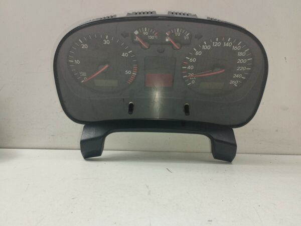 TABLERO DE INSTRUMENTOS VOLKSWAGEN GOLF IV BERLINA (1J1) Conceptline DIESEL Motor 1,9 Ltr.  90 CV  [1997 - 2003] 3 Puertas