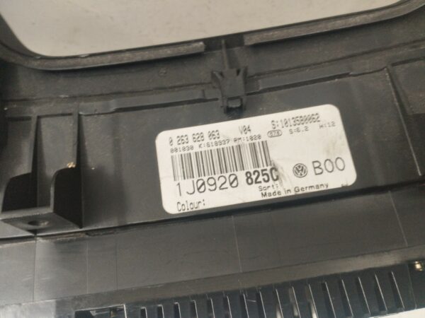 TABLERO DE INSTRUMENTOS VOLKSWAGEN GOLF IV BERLINA (1J1) Conceptline DIESEL Motor 1,9 Ltr.  90 CV  [1997 - 2003] 3 Puertas - Imagen 3