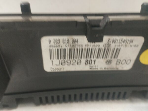 TABLERO DE INSTRUMENTOS VOLKSWAGEN BORA BERLINA (1J2) 1.9 TDI DIESEL Motor 1,9 Ltr.  101 CV  [1998 - 2005] 3 Puertas - Imagen 2