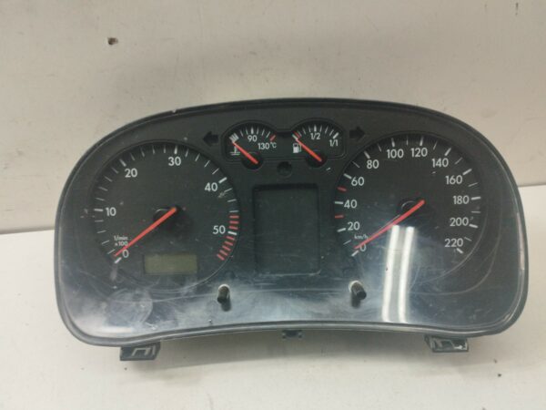 TABLERO DE INSTRUMENTOS VOLKSWAGEN GOLF IV BERLINA (1J1) Conceptline DIESEL Motor 1,9 Ltr.  90 CV  [1997 - 2003] 3 Puertas