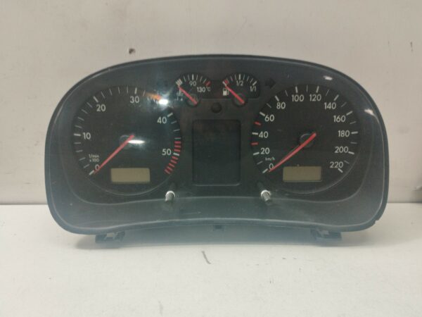 TABLERO DE INSTRUMENTOS VOLKSWAGEN GOLF IV BERLINA (1J1) Conceptline DIESEL Motor 1,9 Ltr.  90 CV  [1997 - 2003] 3 Puertas