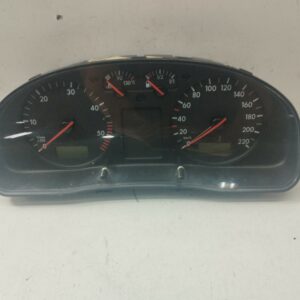 TABLERO DE INSTRUMENTOS VOLKSWAGEN PASSAT BERLINA (3B2) Comfortline DIESEL Motor 1,9 Ltr.  110 CV  [1996 - 2000] 4 Puertas