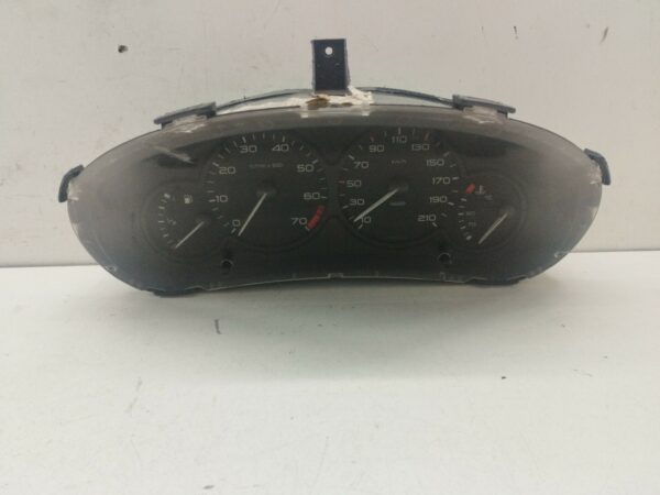 TABLERO DE INSTRUMENTOS PEUGEOT 206 BERLINA X-Line Clim NAFTA 95 Motor 1,1 Ltr.  60 CV  [1998 - 2010] 5 Puertas