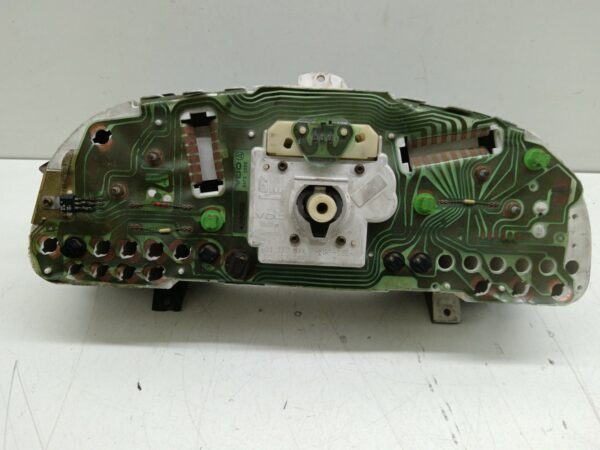 TABLERO DE INSTRUMENTOS OPEL ASTRA F BERLINA 2.0 16V CAT (X 20 XEV / L34) NAFTA Motor 2,0 Ltr.  136 CV  [1991 - 1998] 3 Puertas - Imagen 2