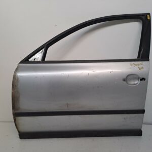 PUERTA DELANTERA IZQUIERDA VOLKSWAGEN PASSAT VARIANT (3B5) Comfortline NAFTA 95 Motor 1,8 Ltr.  125 CV  [1997 - 2000] 5 Puertas
