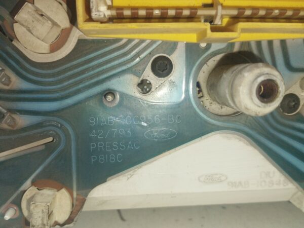 TABLERO DE INSTRUMENTOS FORD ESCORT BERLINA/TURNIER 1.6 16V CAT NAFTA Motor 1,6 Ltr.  88 CV  [1990 - 0] 3 Puertas - Imagen 3