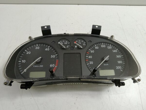 TABLERO DE INSTRUMENTOS VOLKSWAGEN POLO BERLINA (6N2) 1.9 SDI DIESEL Motor 1,9 Ltr.  64 CV  [1999 - 2002] 3 Puertas